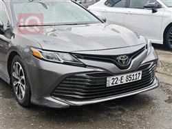 تۆیۆتا کامری